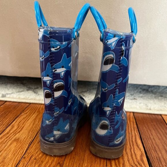 Cruz Kiks Blue Shark Rubber Rainboots Size 7 - Picture 3 of 7
